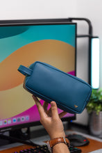 Load image into Gallery viewer, EXTEND Genuine Leather Hand Bag Dopp Kit
